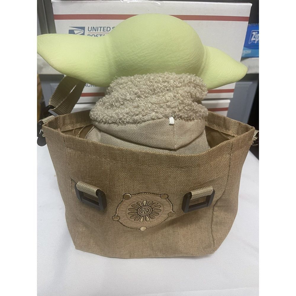 NEW Star Wars Mandalorian The Child Baby Yoda 11" Premium Talking Plush Toy, Bag - Picture 2 of 5